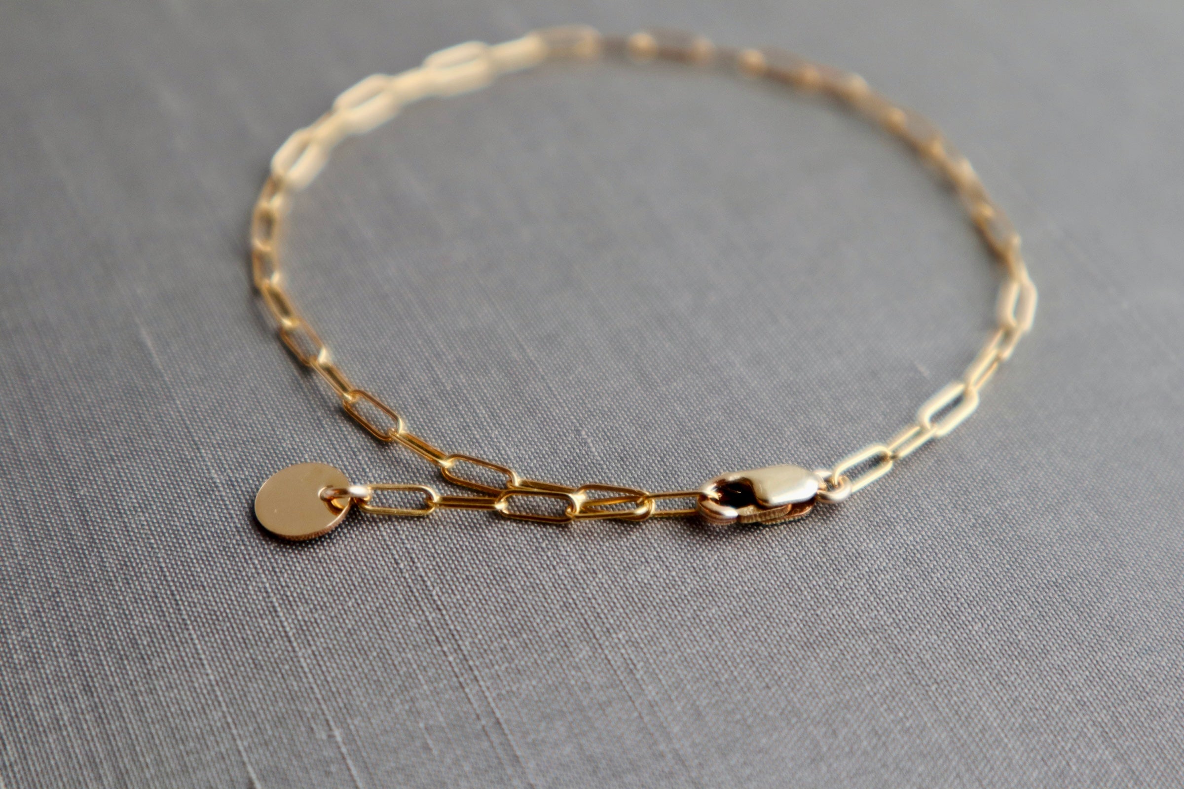 gold charm link bracelet